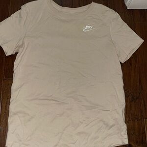 Nike beige t shirt